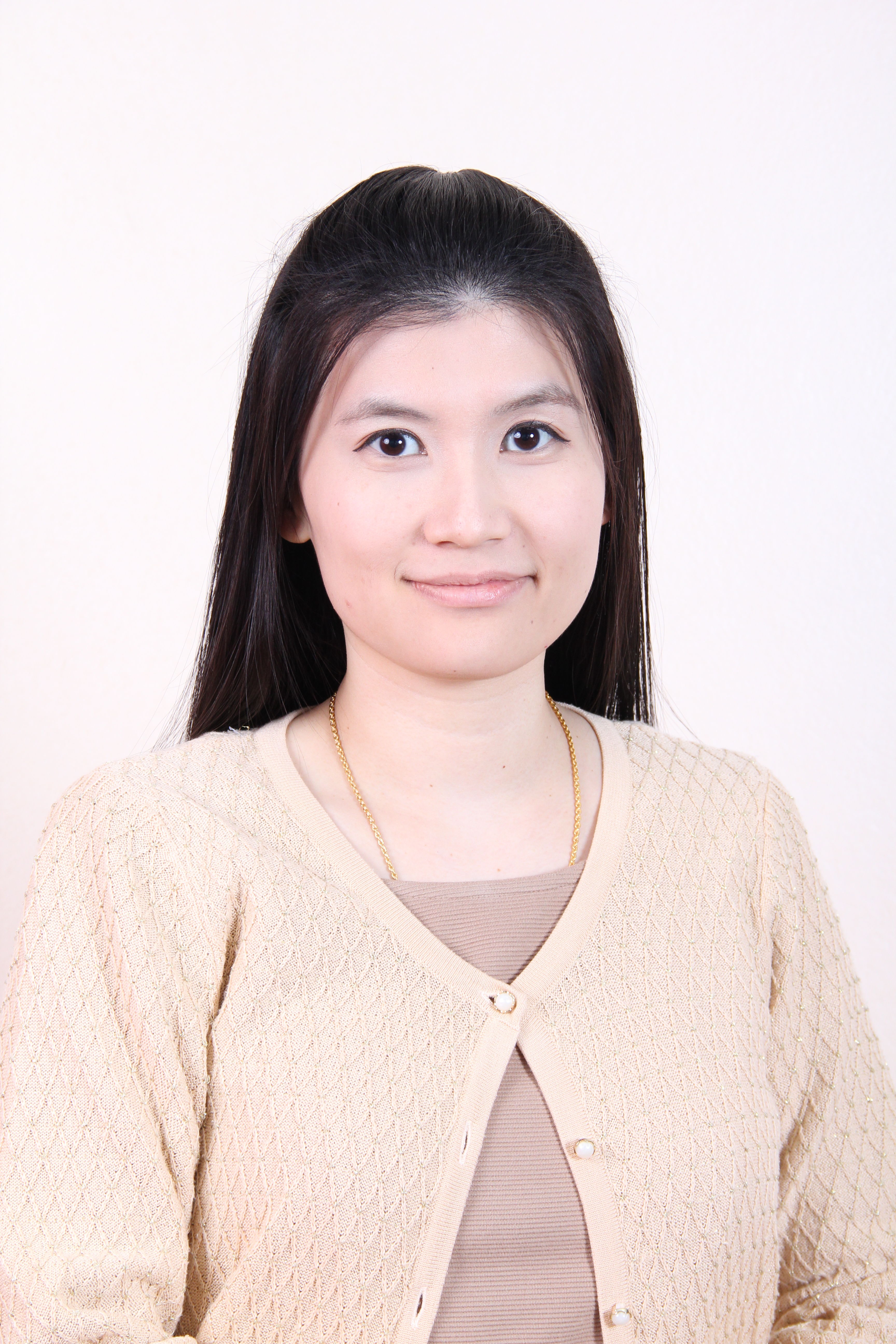  พญ. ณัฐพร  สมสนิท