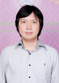 นายแพทย์ วรพัฒน์ นิจจรัสกุล